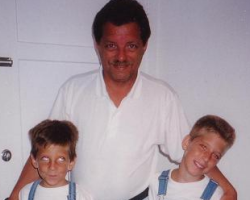 Chuck w/ Son Matthew n Jon